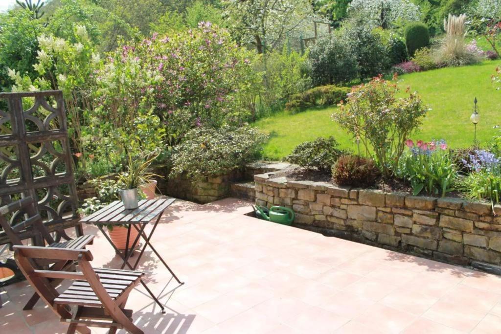 본 Ein Zuhause Mit Schonem Garten 아파트 외부 사진